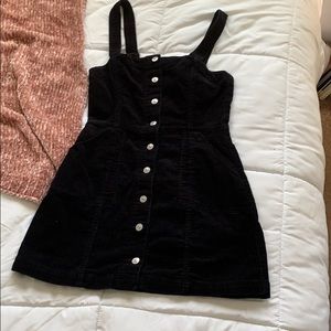 US 6 black corduroy dress with pockets